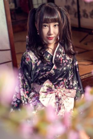 欧美时尚博主穿搭秋冬_4K电影完整版